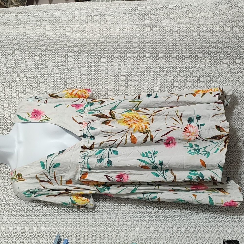 By Together Floral Mini Dress in Cream and Pink - Picture 4 of 13
